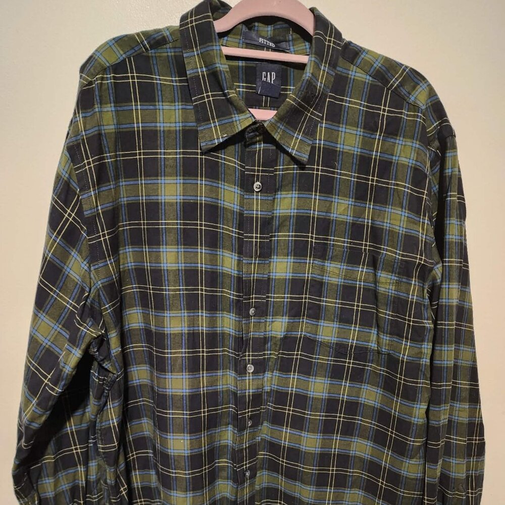 Gap Men’s XXL Green Plaid Flannel Button-Up Long Sleeve Shirt